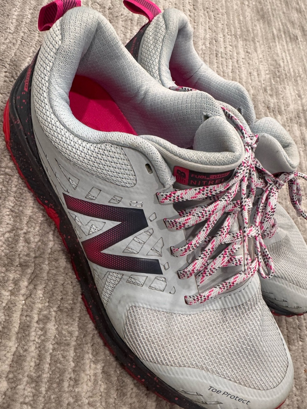 New Balance Women's Light Gray and Pink Trail Runners